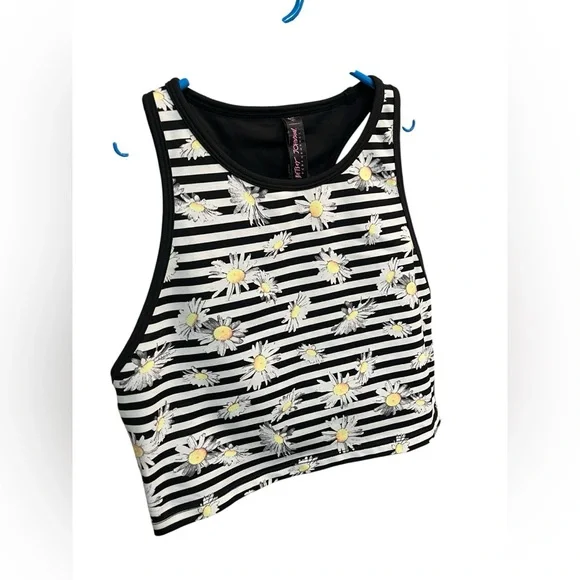 Betsey Johnson Black and White Stripped w/ Daisy Print Crop Tank - Small - Picture 3 of 8
